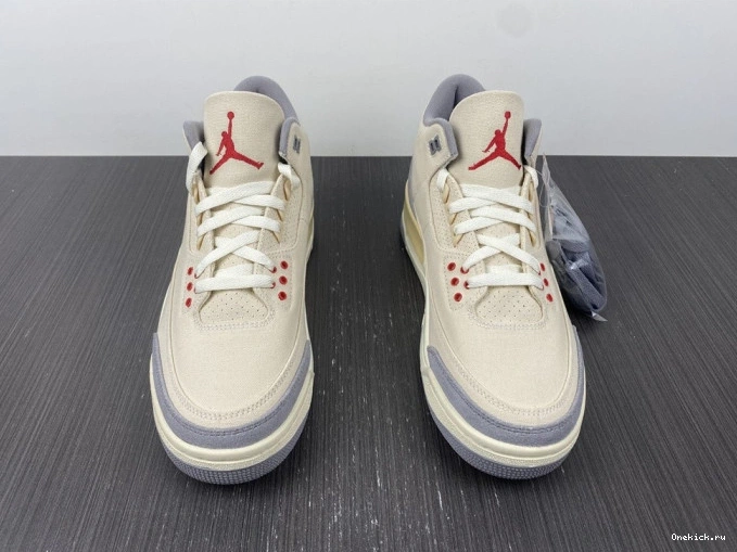 One Kick 3 Muslin Air DH7139-100 Retro Jordan 0722